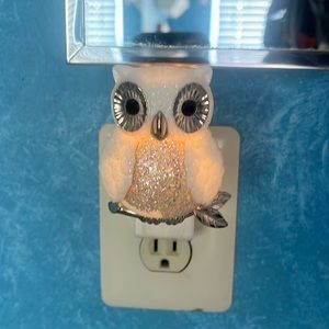 Owl bath and body works wallflower plug